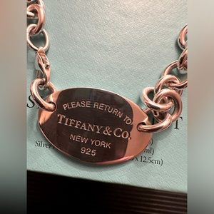Return to Tiffany and Co Oval XL tag necklace